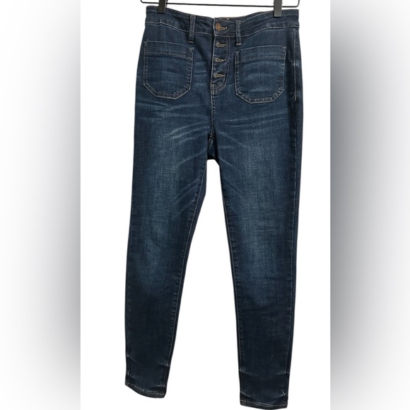 Judy Blue high waisted patch pocket skinnyJeans. - Picture 1 of 16